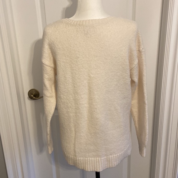 Michael Kors Cream Pull Over V Neck Cotton Blend Sweater. Size Medium. - Picture 4 of 8
